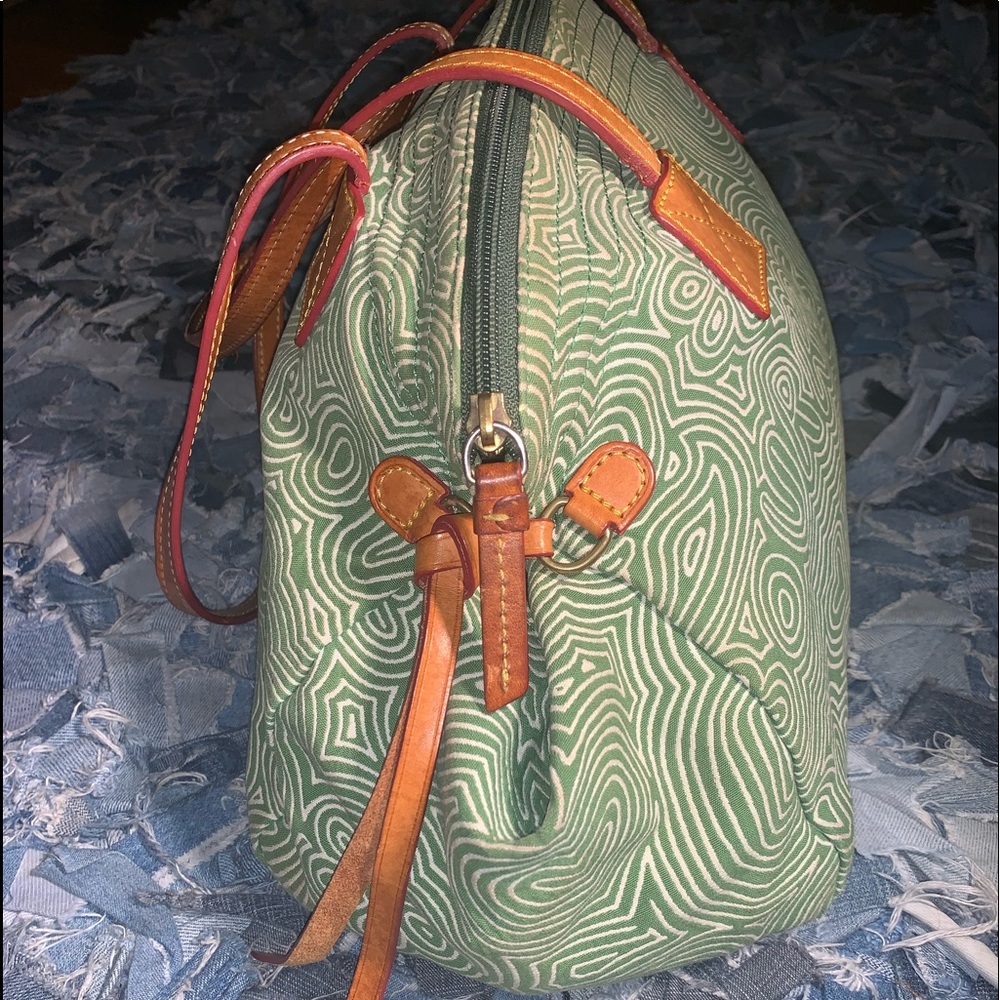 Dooney & Bourke